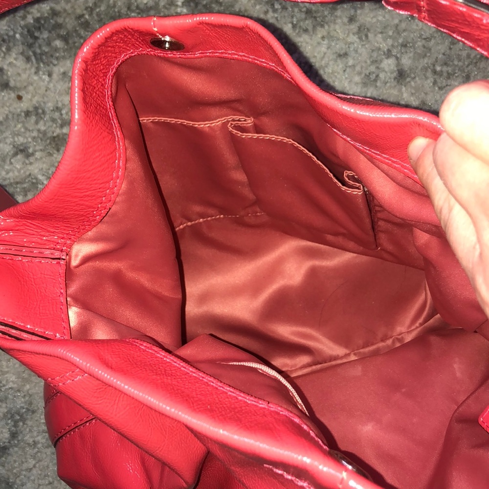 Gorgeous coach purse medium size - Picture 3 of 5